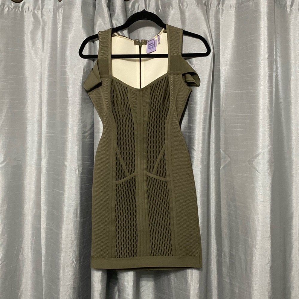 Herve leger size small